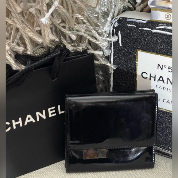 🎬COA⭐️CHANEL Patent Leather Mini CC Trifold Wallet w/BOX & 🛍️BAG⭐️💯Authentic - Picture 9 of 17